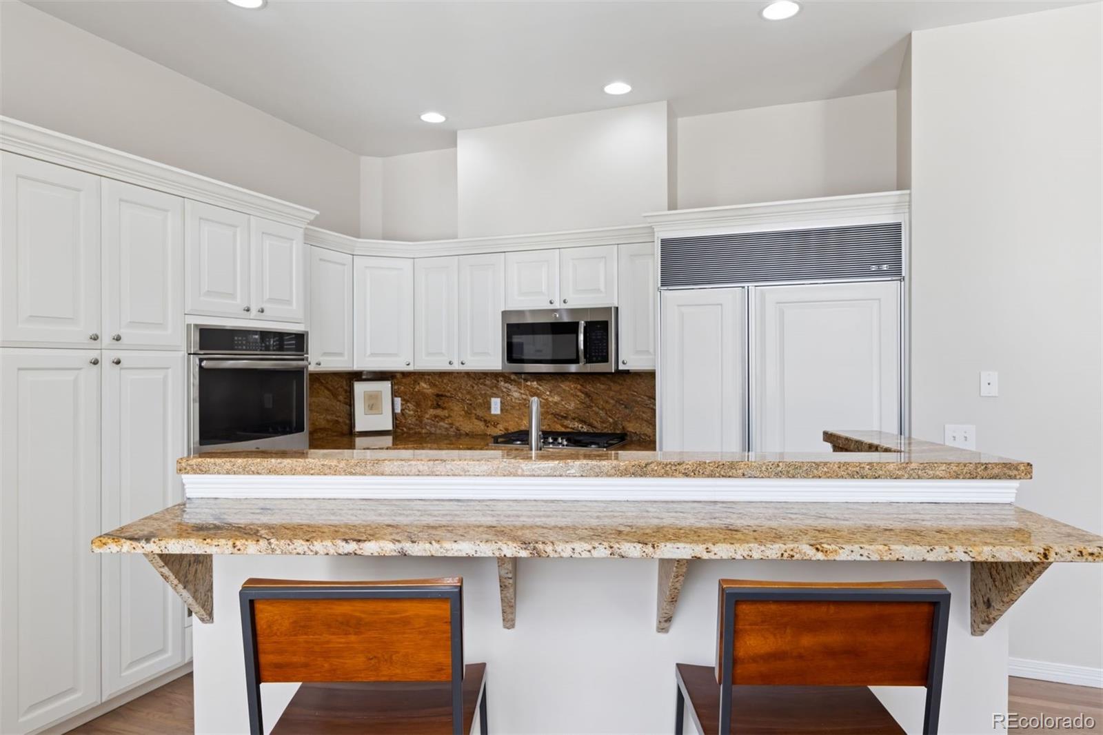 301 Garfield Street Unit: 1E