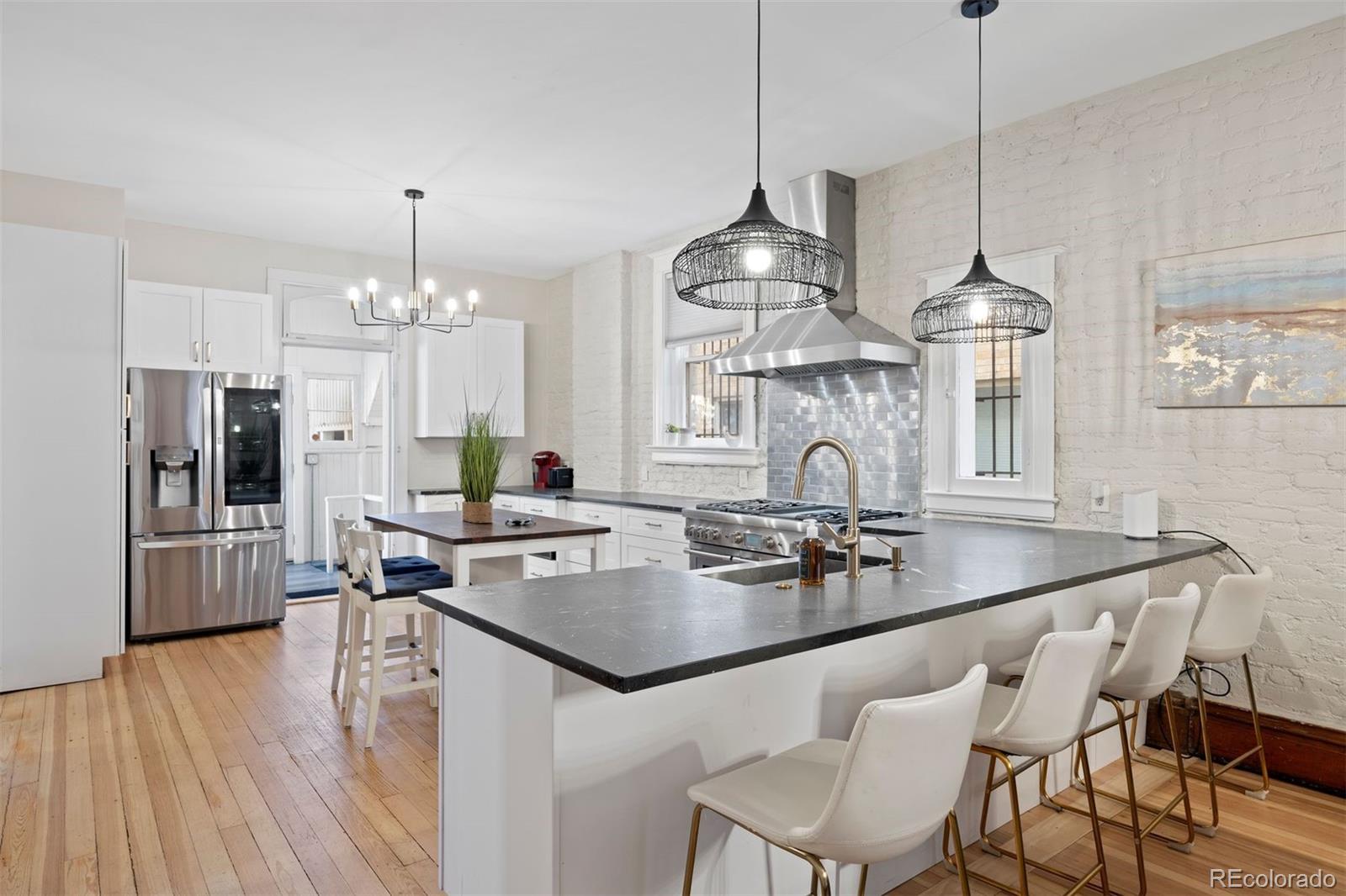 1554 N Pennsylvania Street