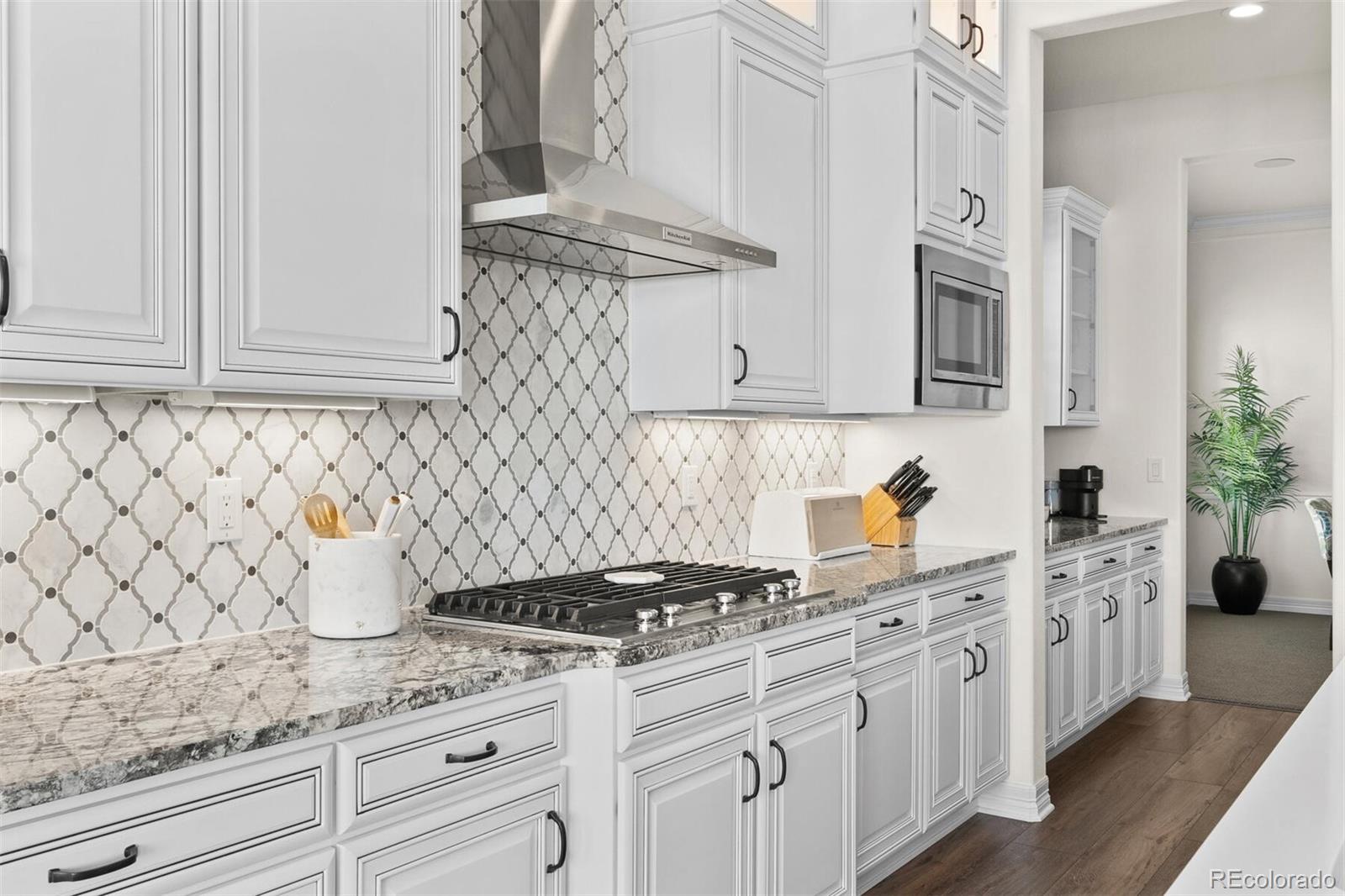 21786 Tyrolite Avenue