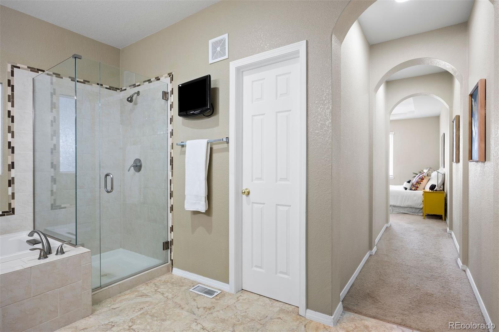 6702 S Winnipeg Circle Unit: 101