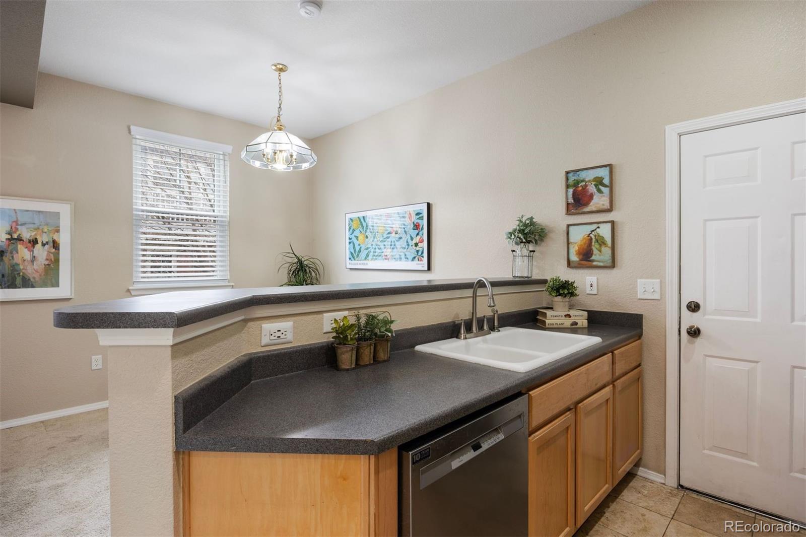 6702 S Winnipeg Circle Unit: 101