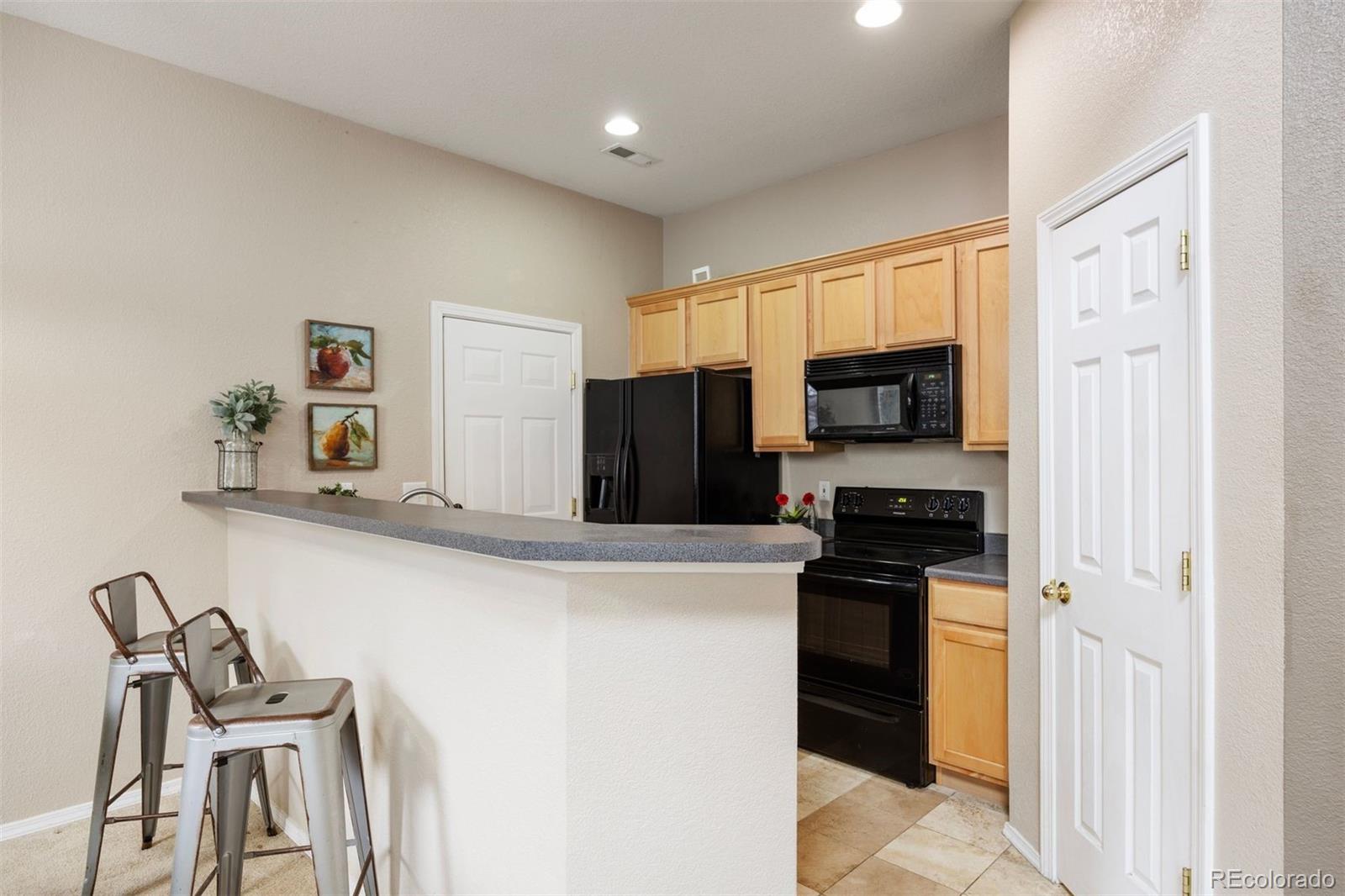 6702 S Winnipeg Circle Unit: 101