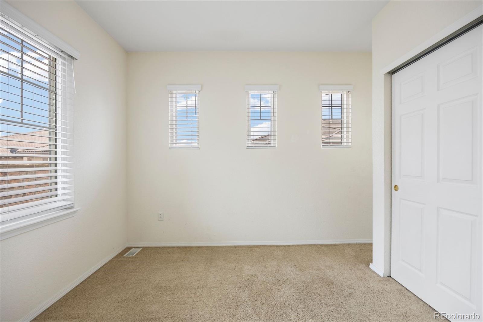 6702 S Winnipeg Circle Unit: 101