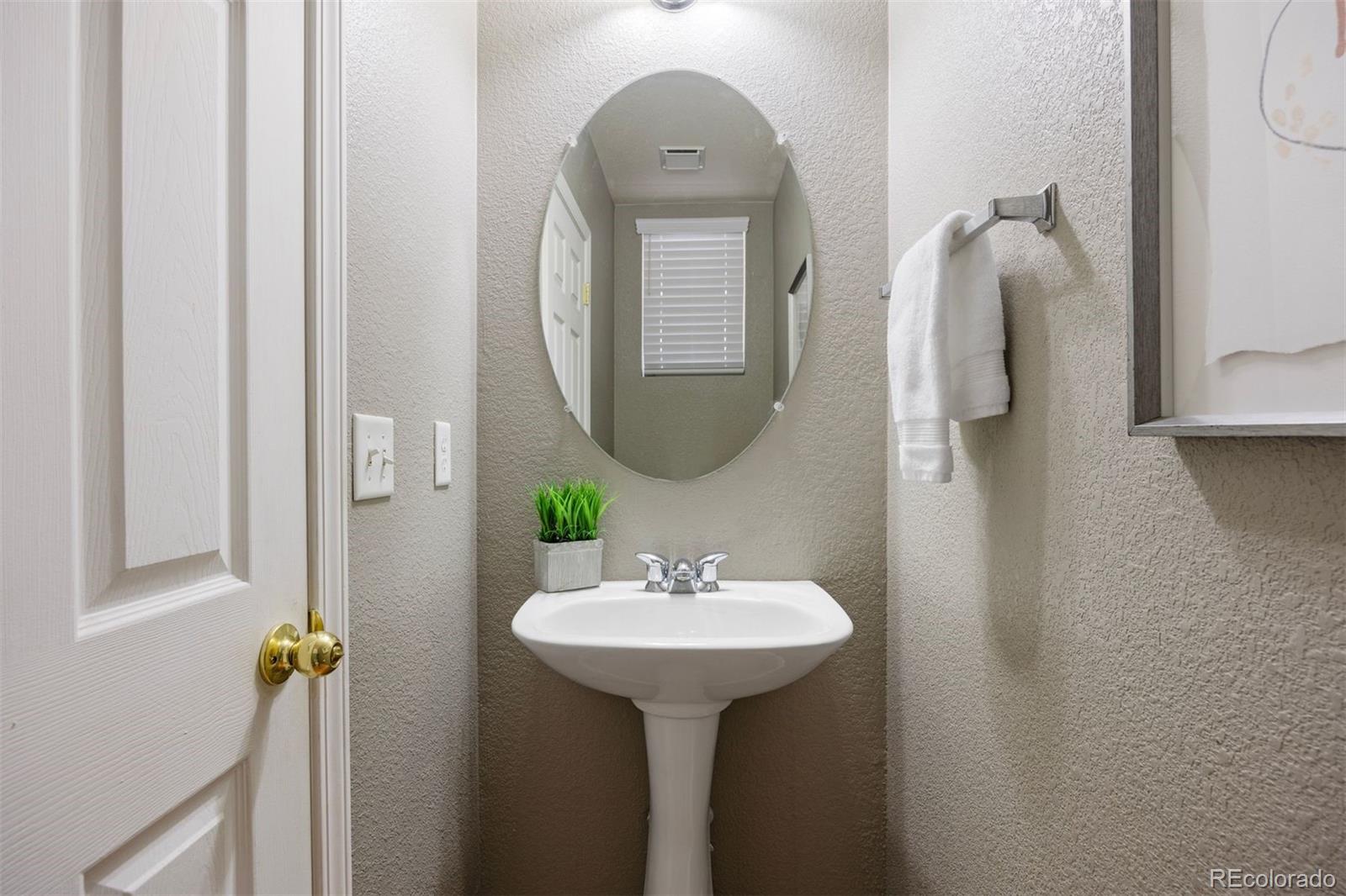 6702 S Winnipeg Circle Unit: 101