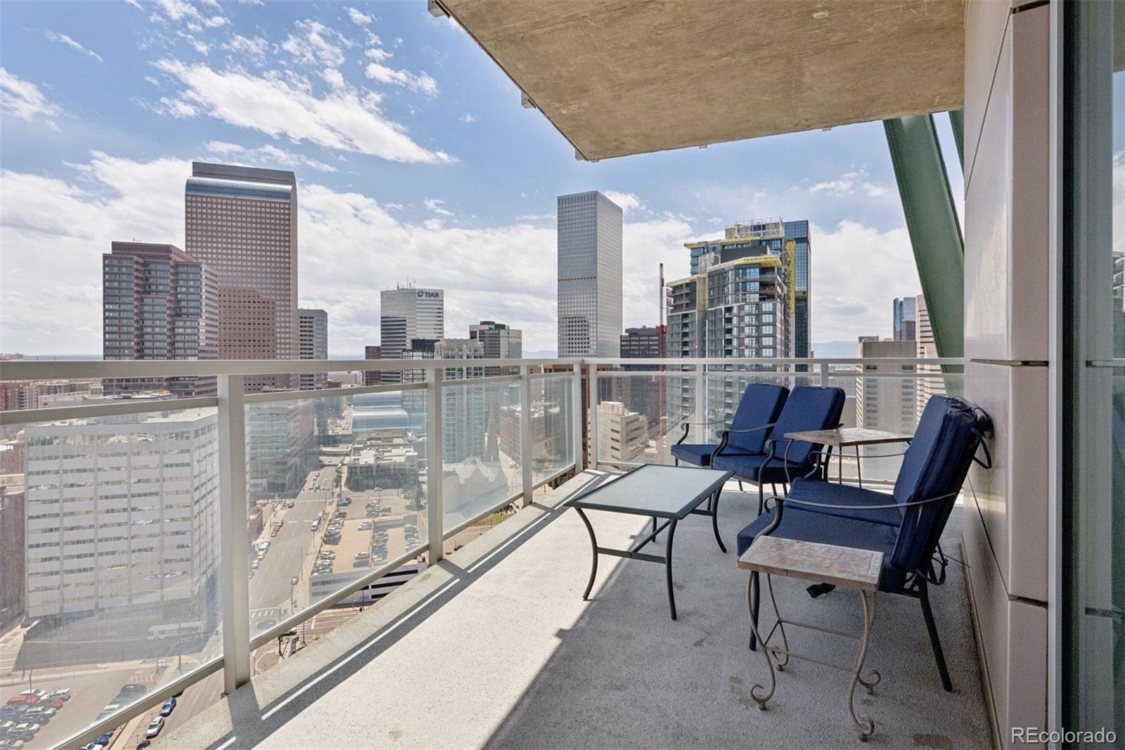 2001 N Lincoln Street Unit: 2310