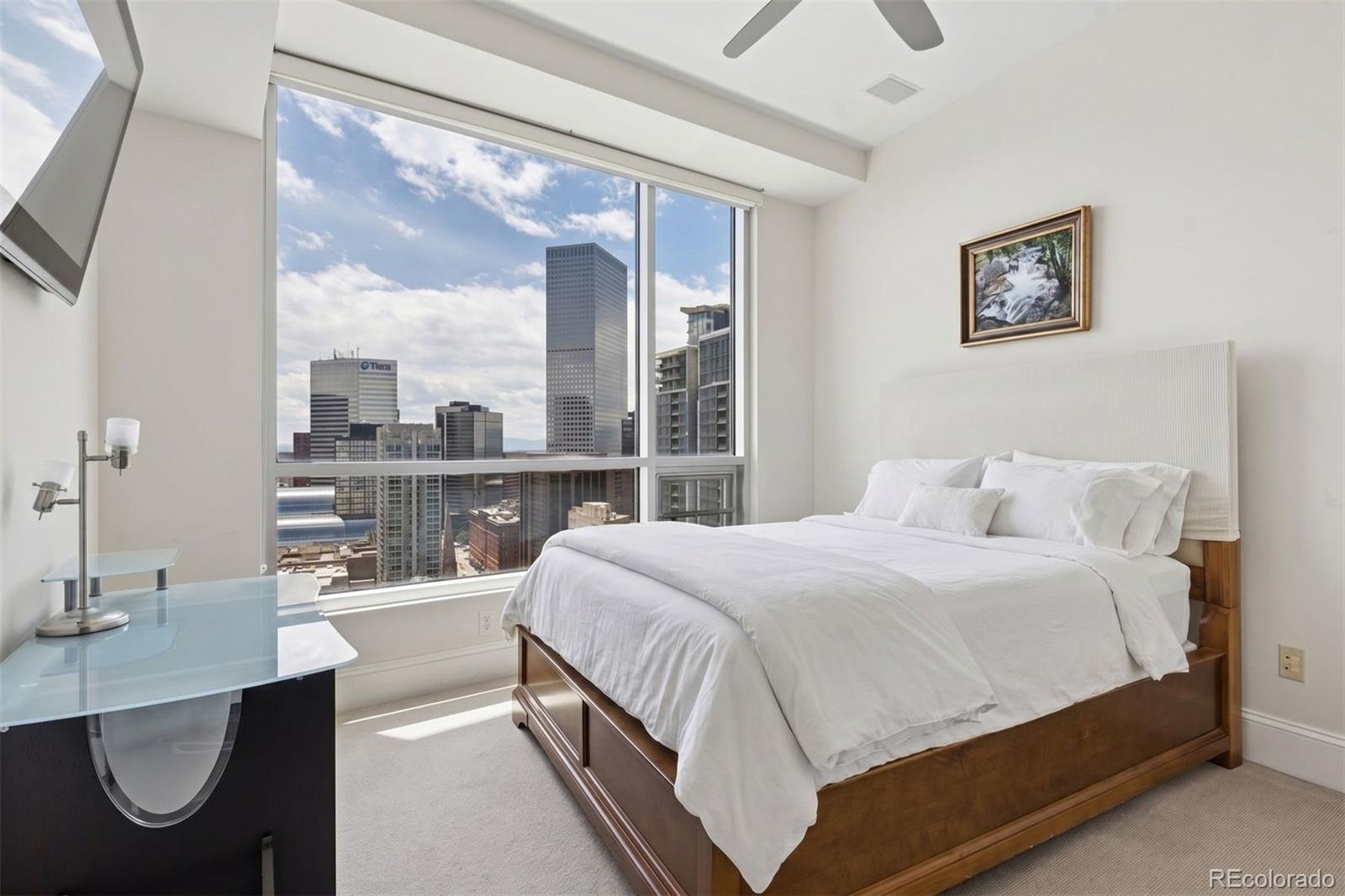 2001 N Lincoln Street Unit: 2310