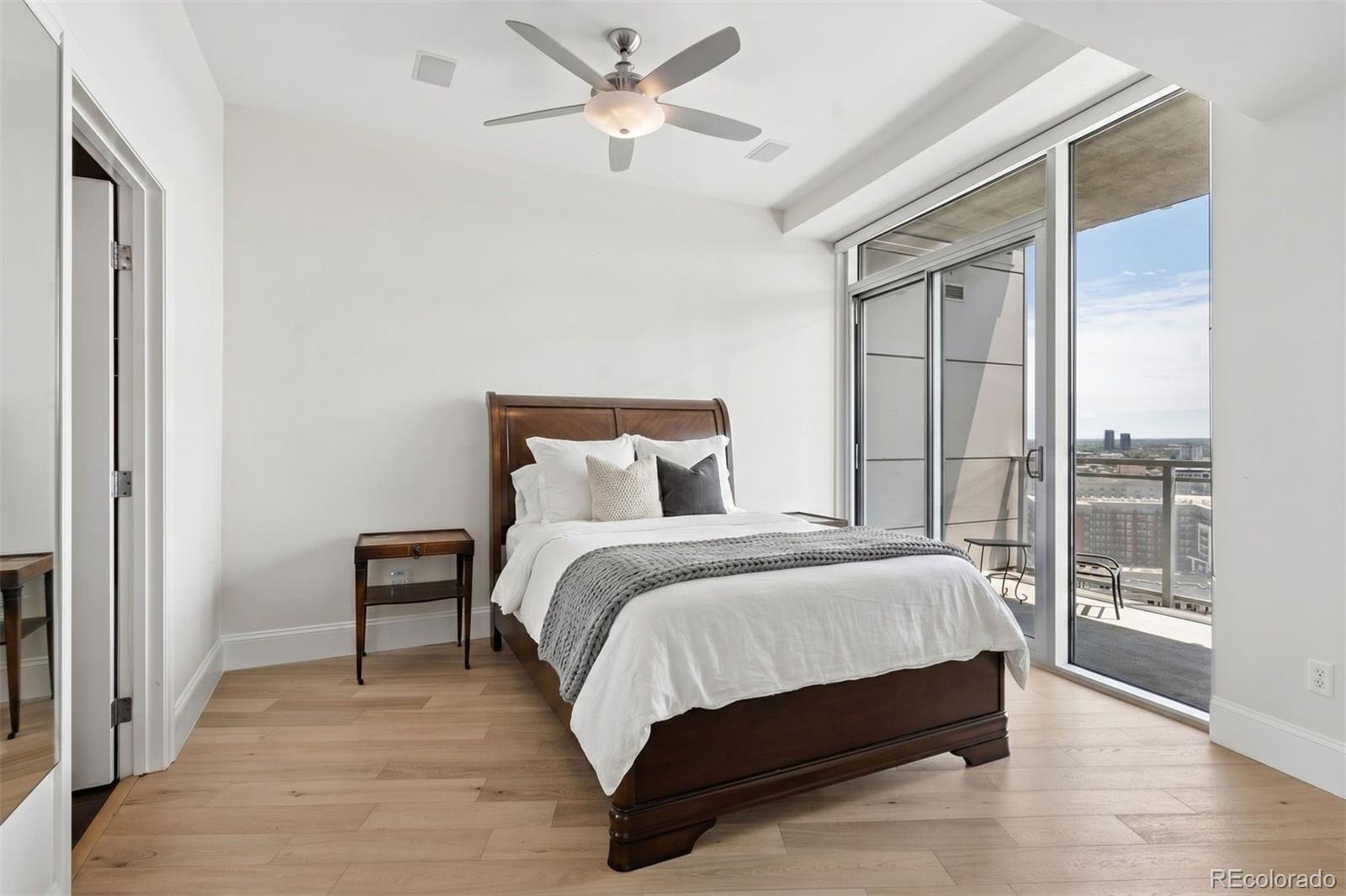 2001 N Lincoln Street Unit: 2310