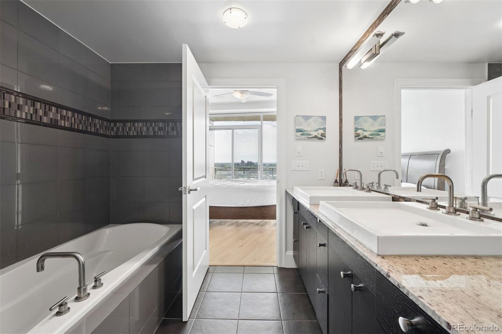 2001 N Lincoln Street Unit: 2310