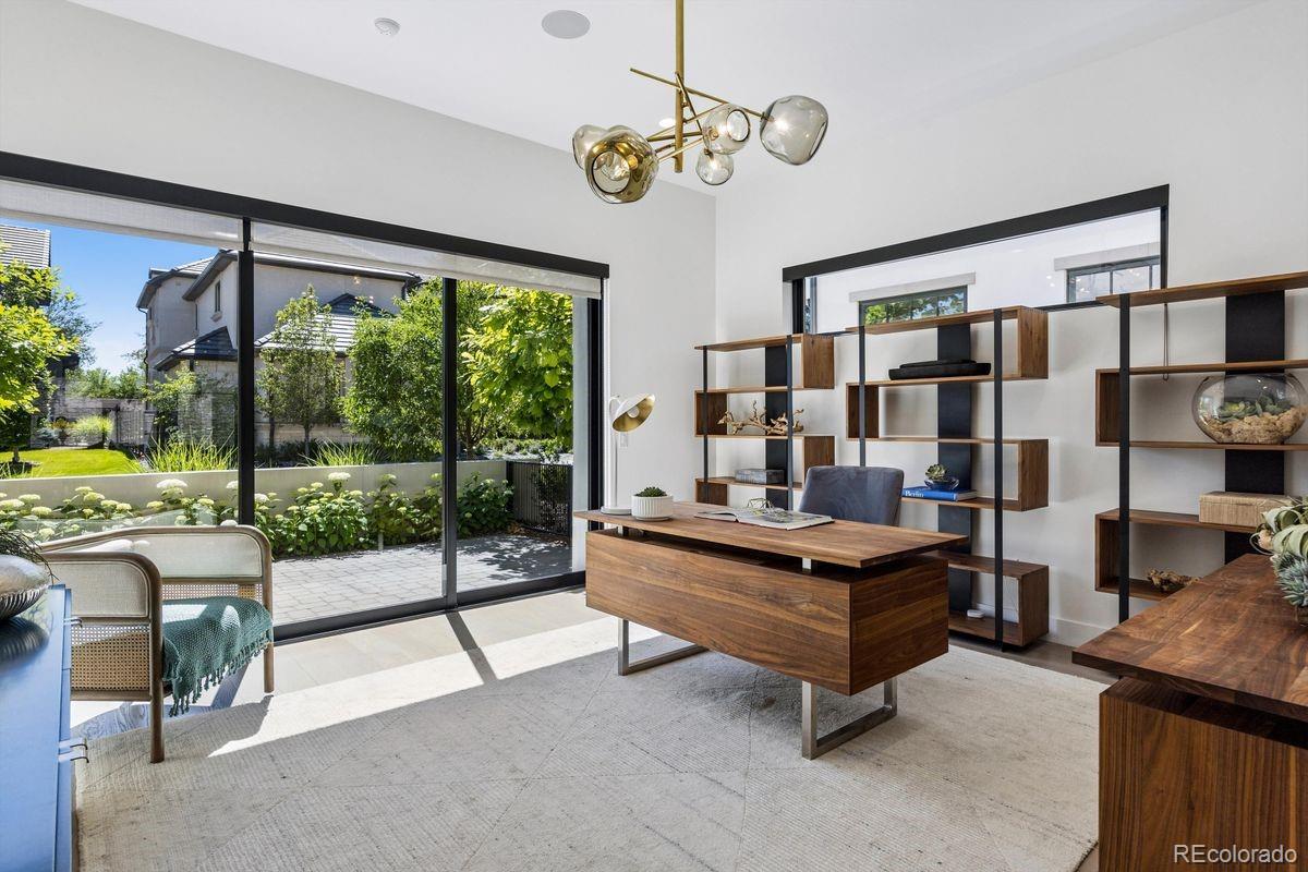 2821 E Cedar Avenue Unit: 17