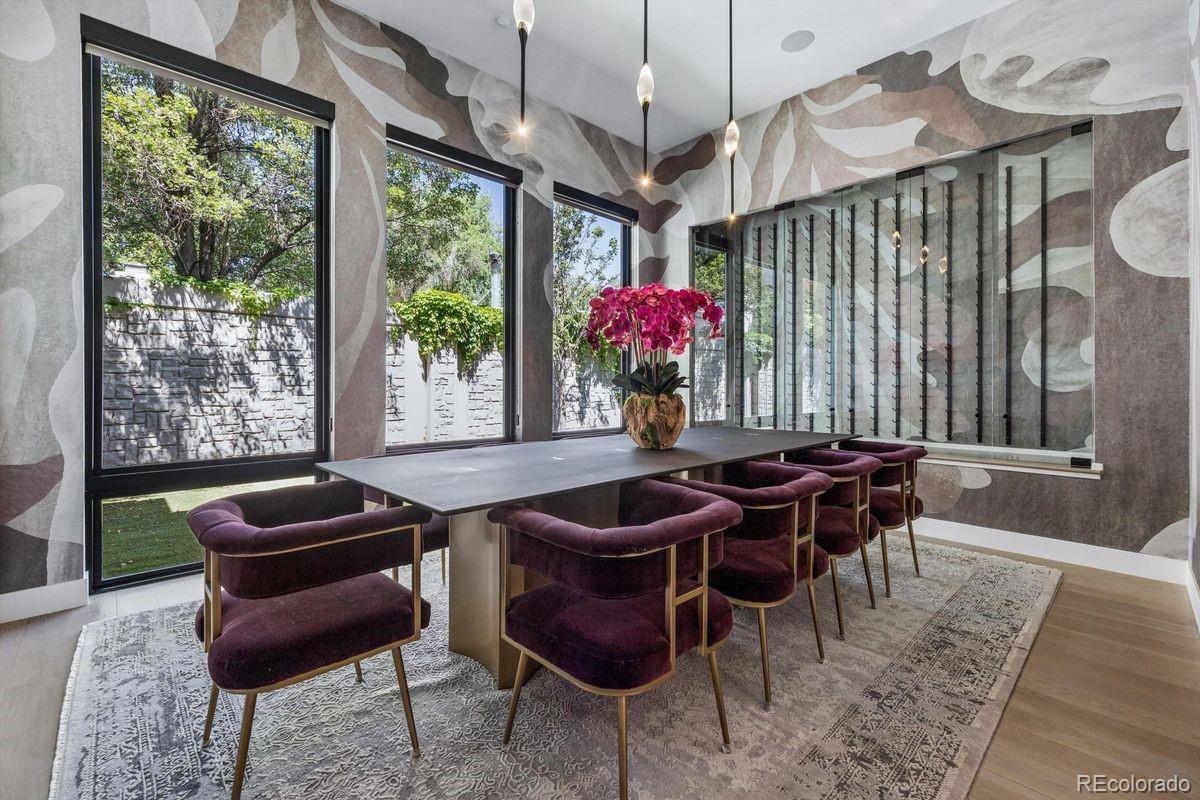 2821 E Cedar Avenue Unit: 17