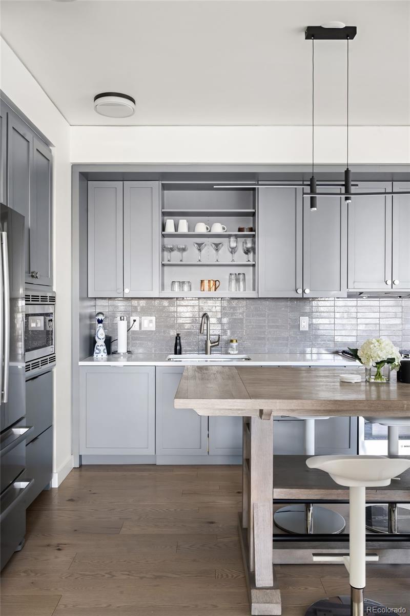 1750 Wewatta Street Unit: 1001