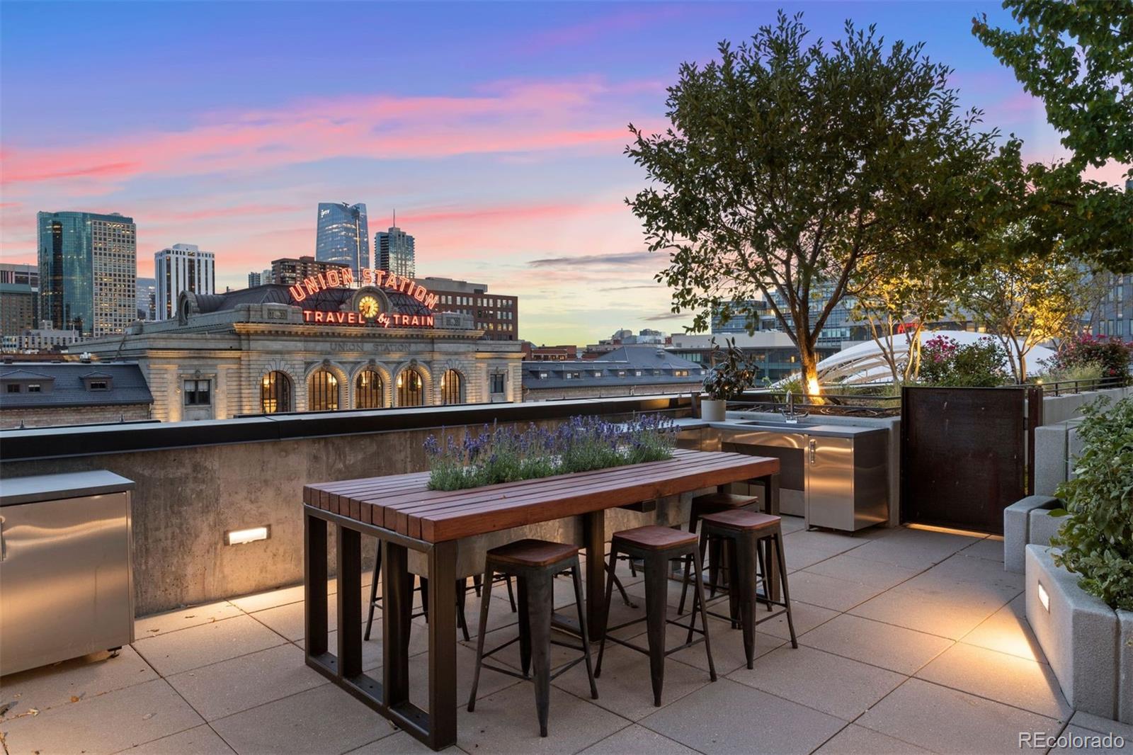 1750 Wewatta Street Unit: 1001