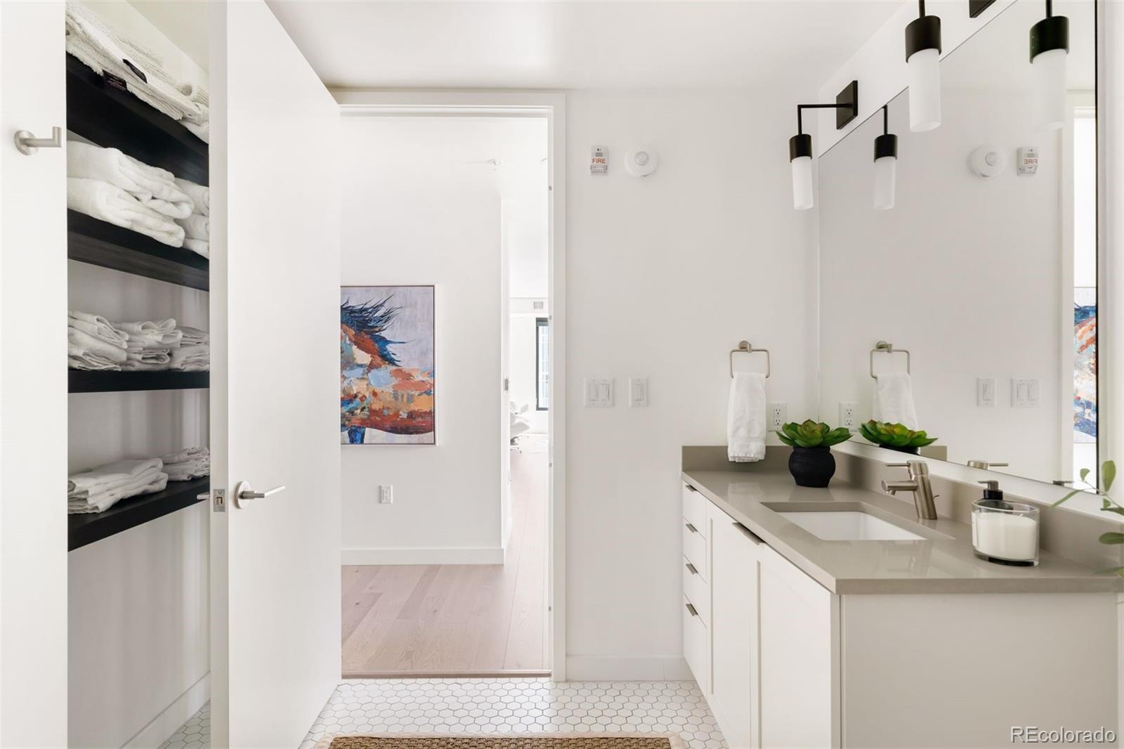 1750 Wewatta Street Unit: 1001