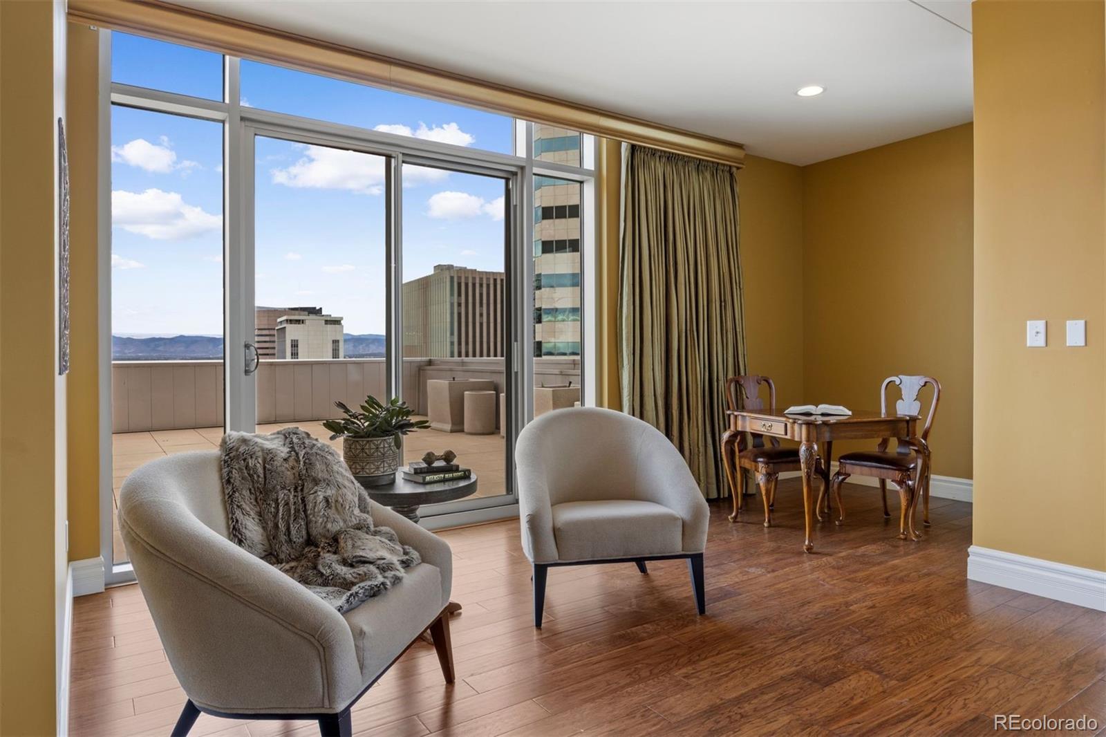 2001 Lincoln Street Unit: 2820