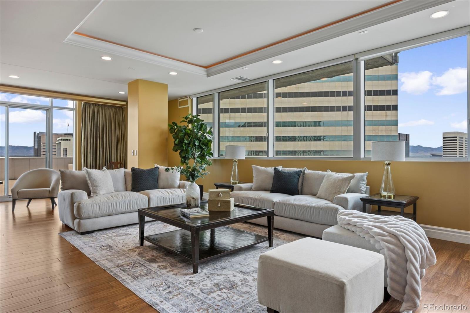 2001 Lincoln Street Unit: 2820