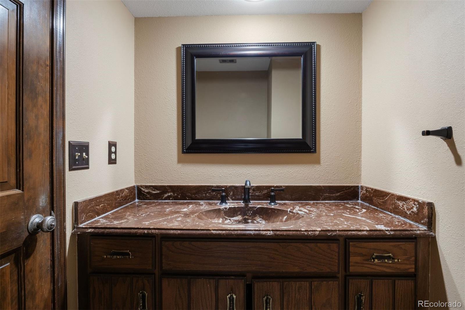 3851 S Quebec Street