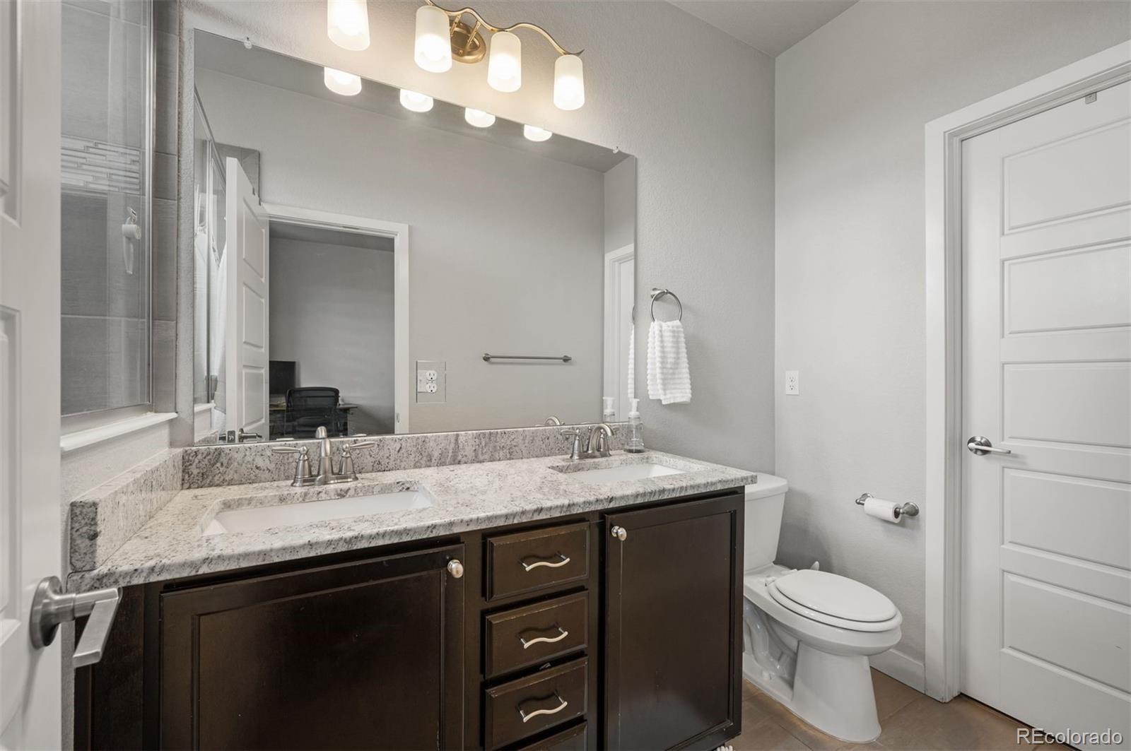 694 E Hinsdale Avenue