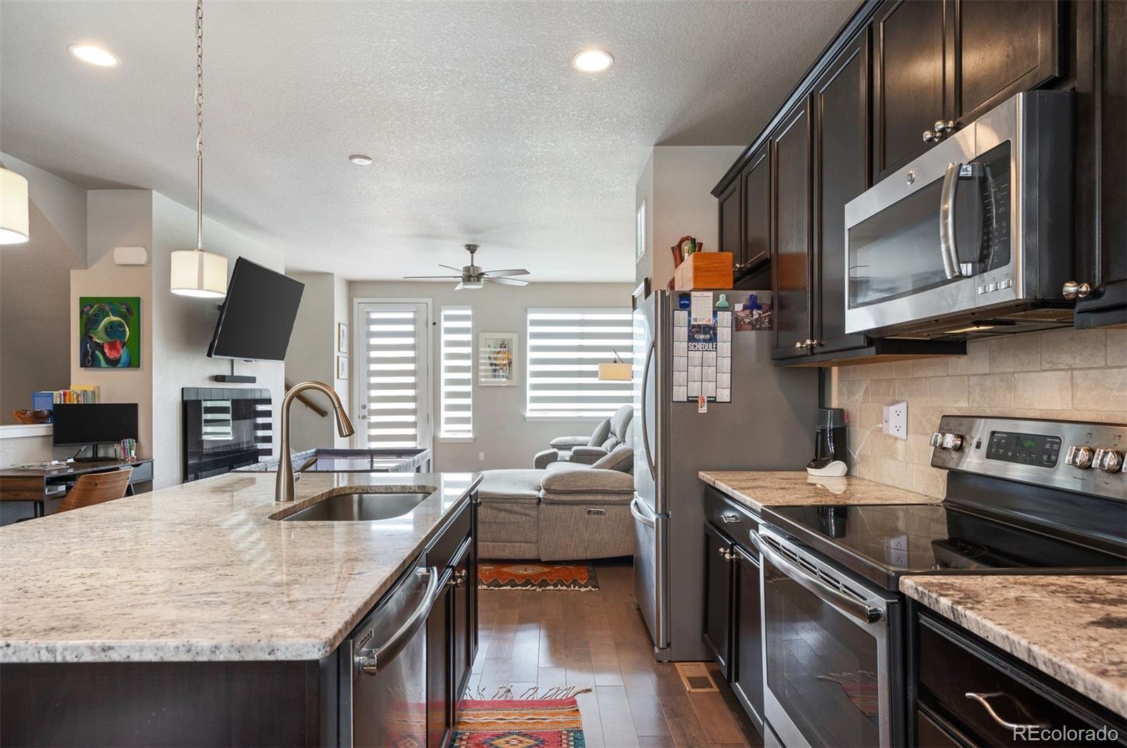 694 E Hinsdale Avenue