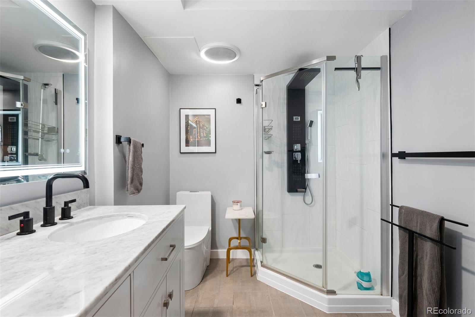 1200 Vine Street Unit: 5G