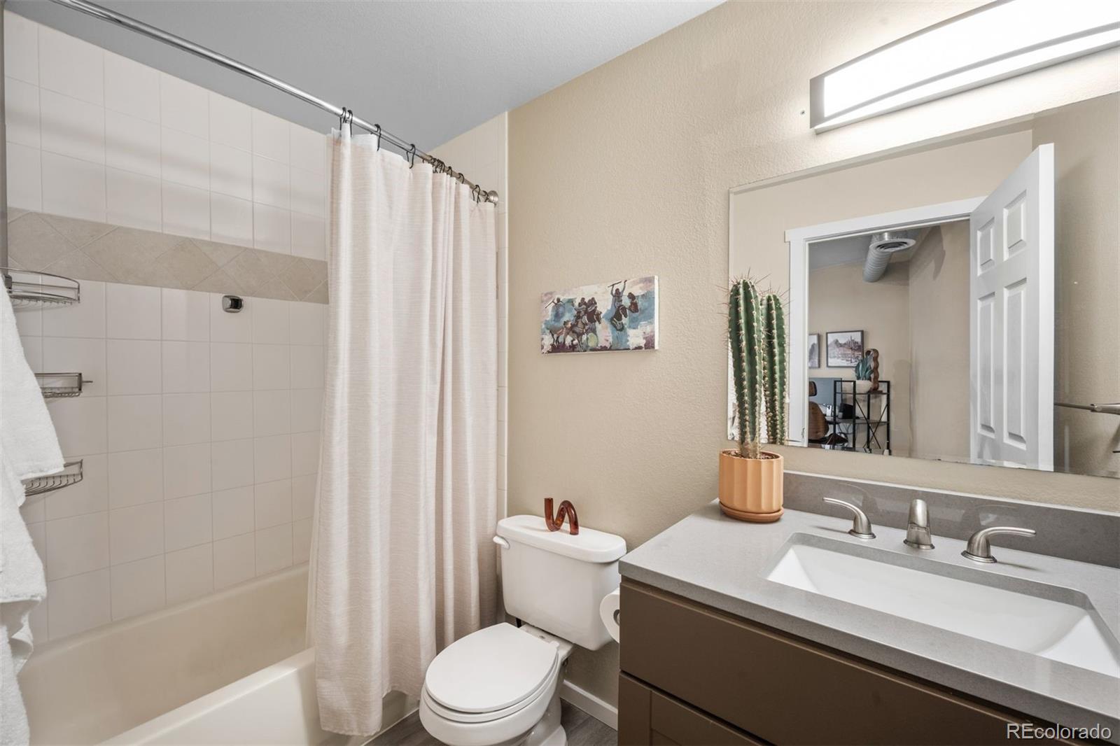 70 W 6th Avenue Unit: 100