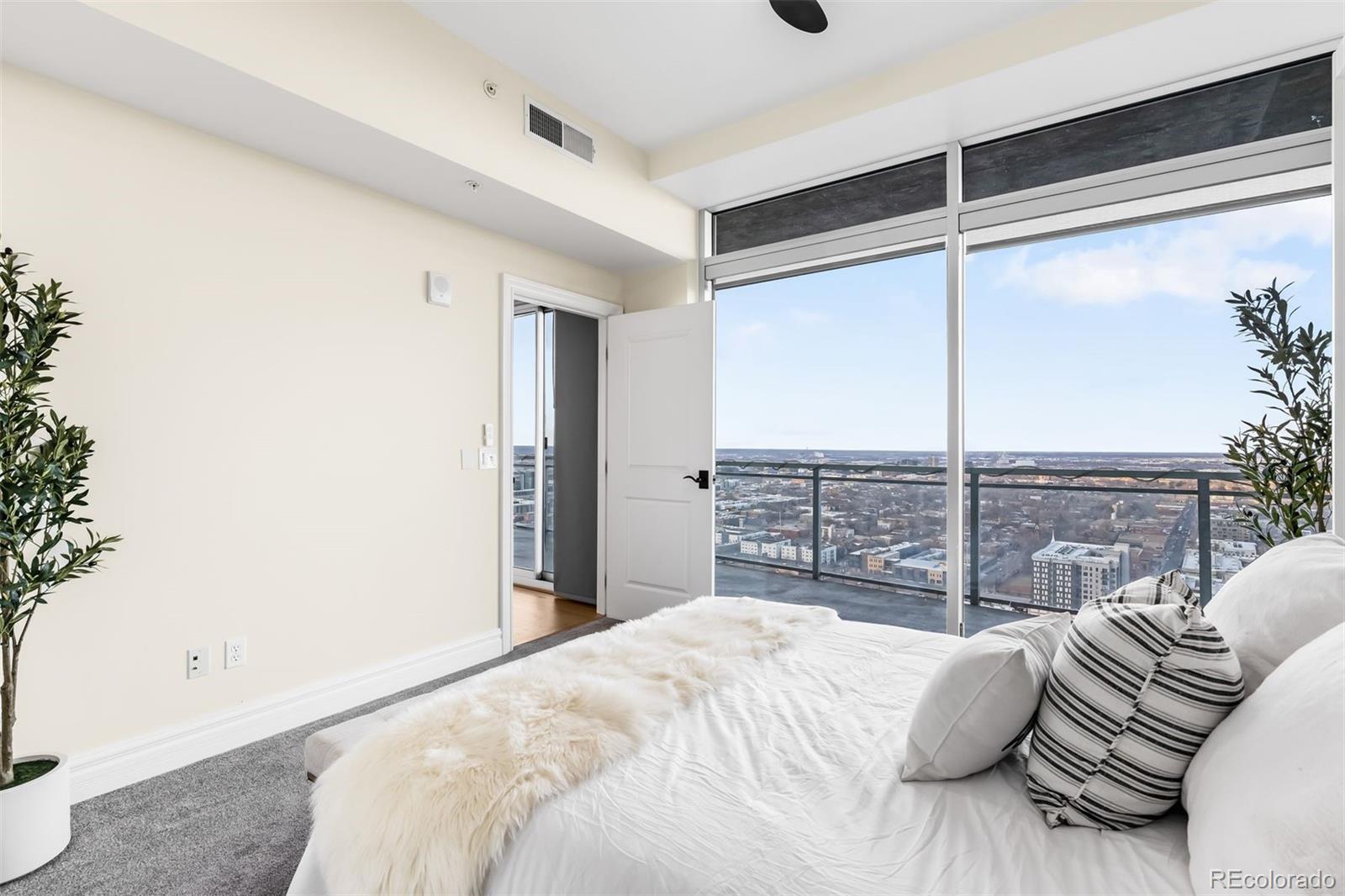 2001 Lincoln Street Unit: 3121