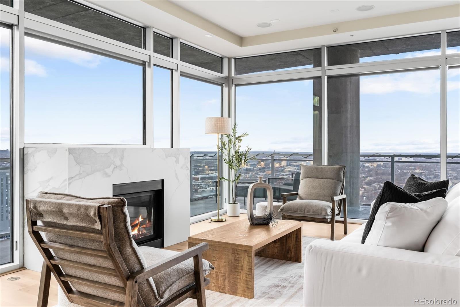 2001 Lincoln Street Unit: 3121