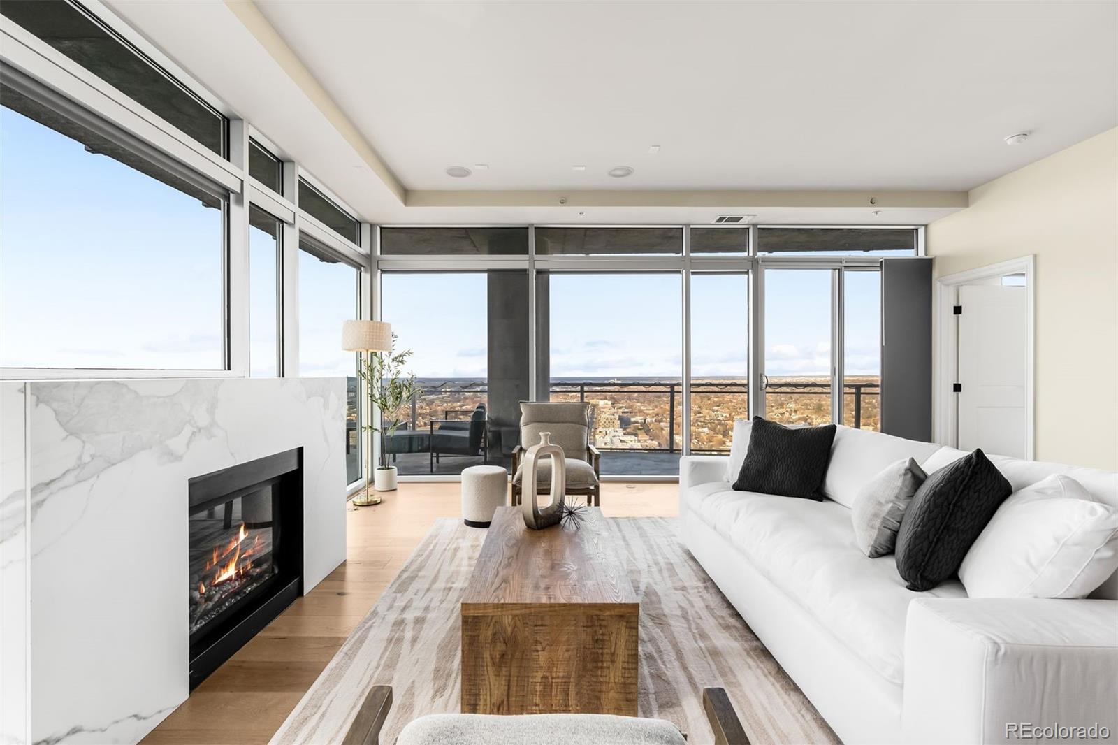 2001 Lincoln Street Unit: 3121