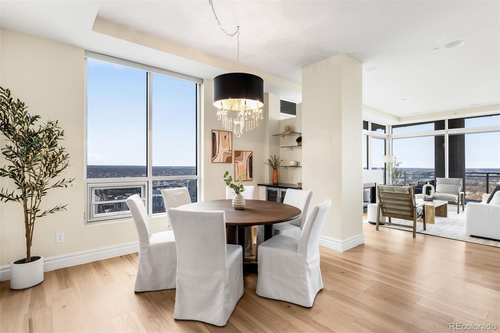 2001 Lincoln Street Unit: 3121