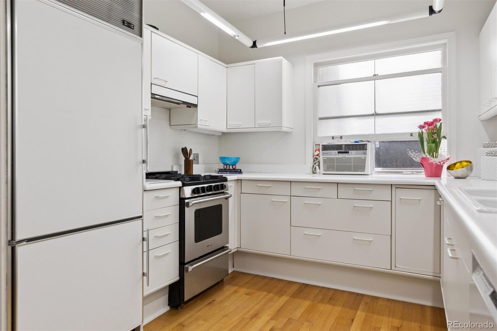 1515 E 9th Avenue Unit: 302