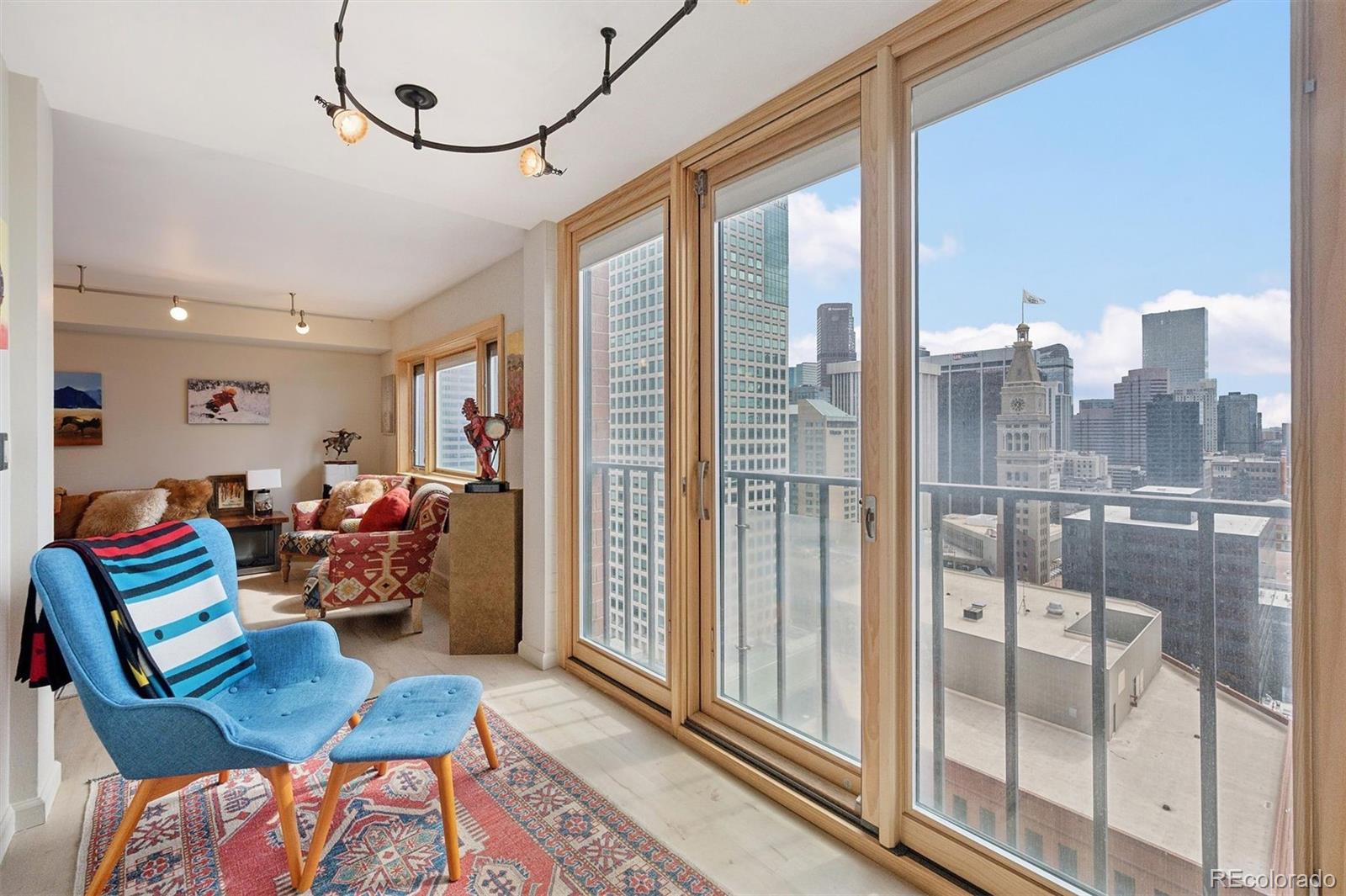 1551 Larimer Street Unit: 2305