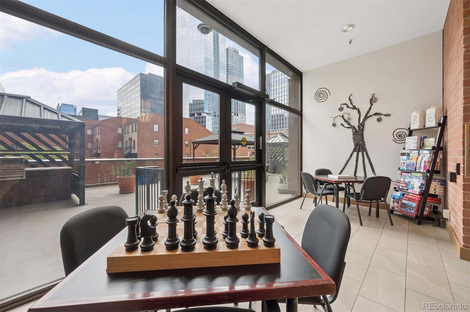 1551 Larimer Street Unit: 2305