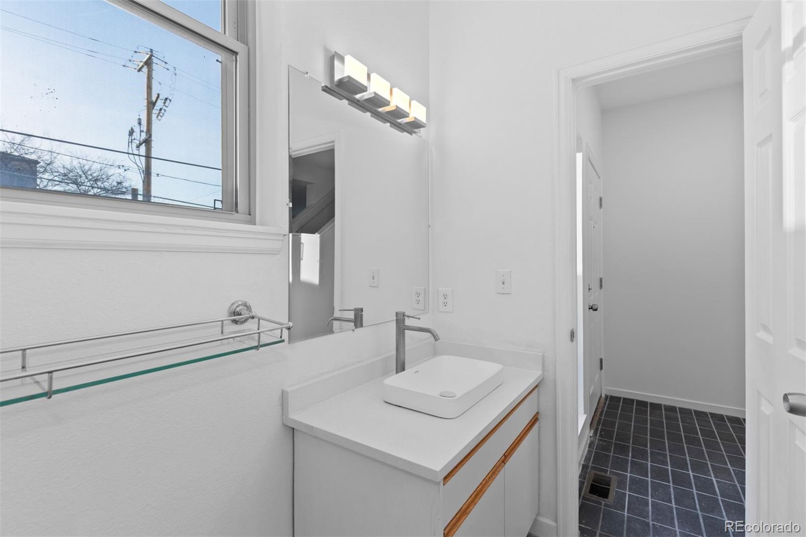 2120 W 31st Avenue Unit: 12