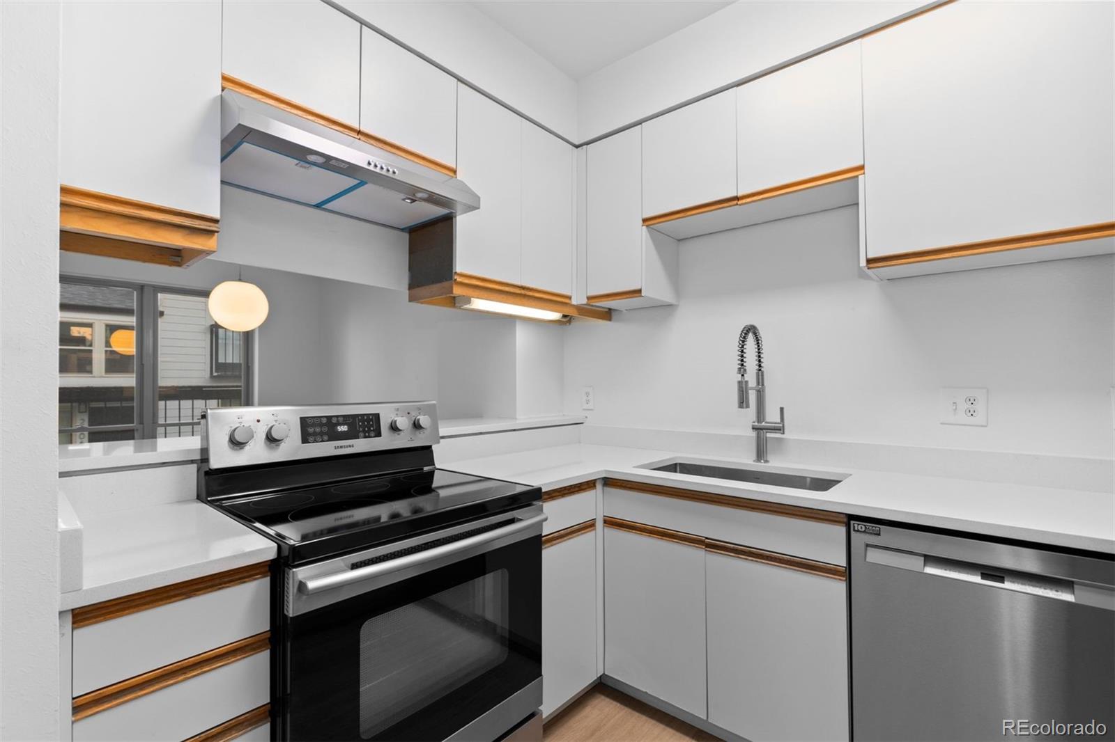 2120 W 31st Avenue Unit: 12