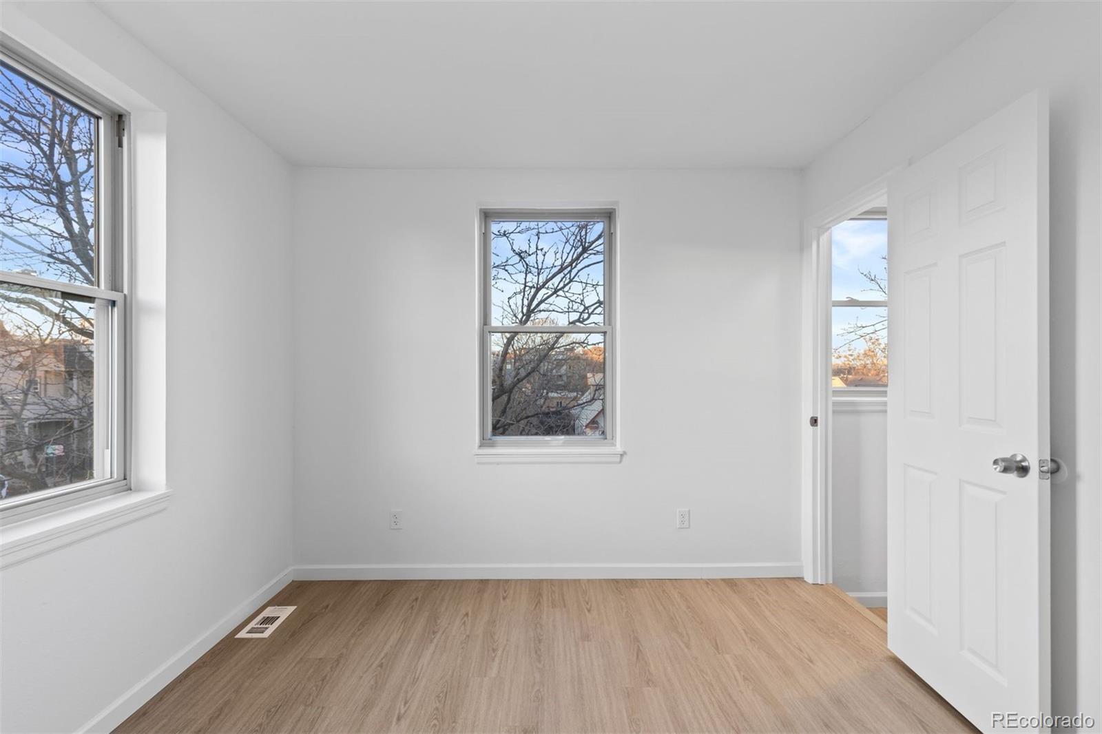 2120 W 31st Avenue Unit: 12