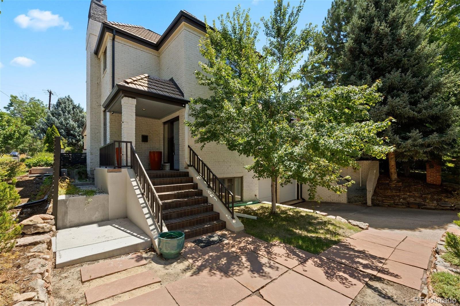 290 Madison Street