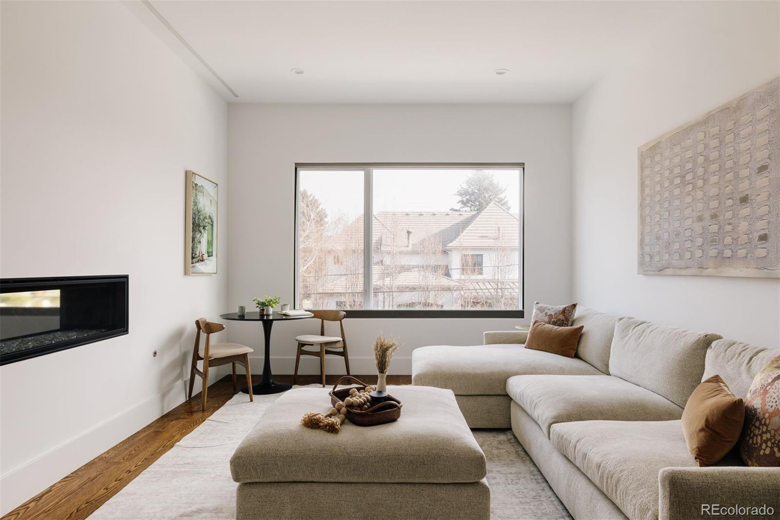 164 S Fairfax Street