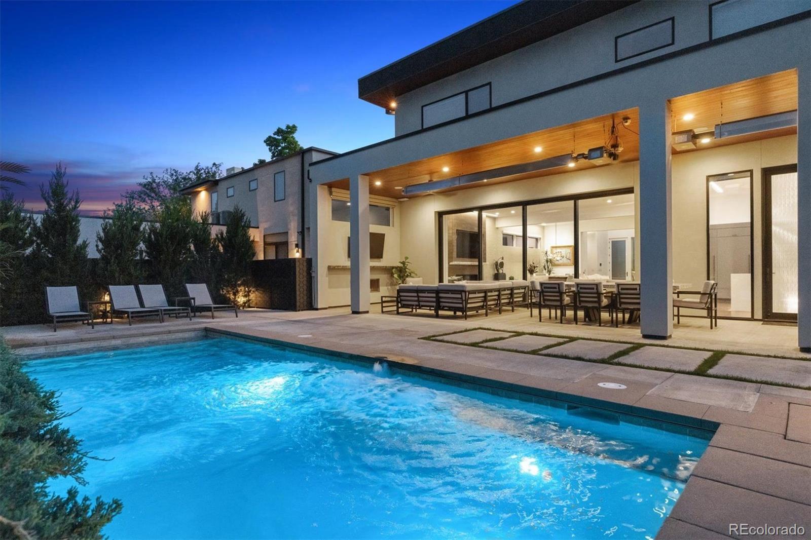 164 S Fairfax Street