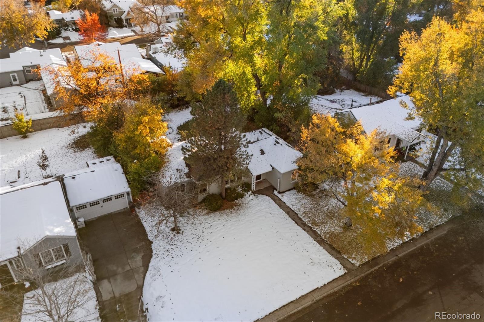 1050 E Amherst Avenue