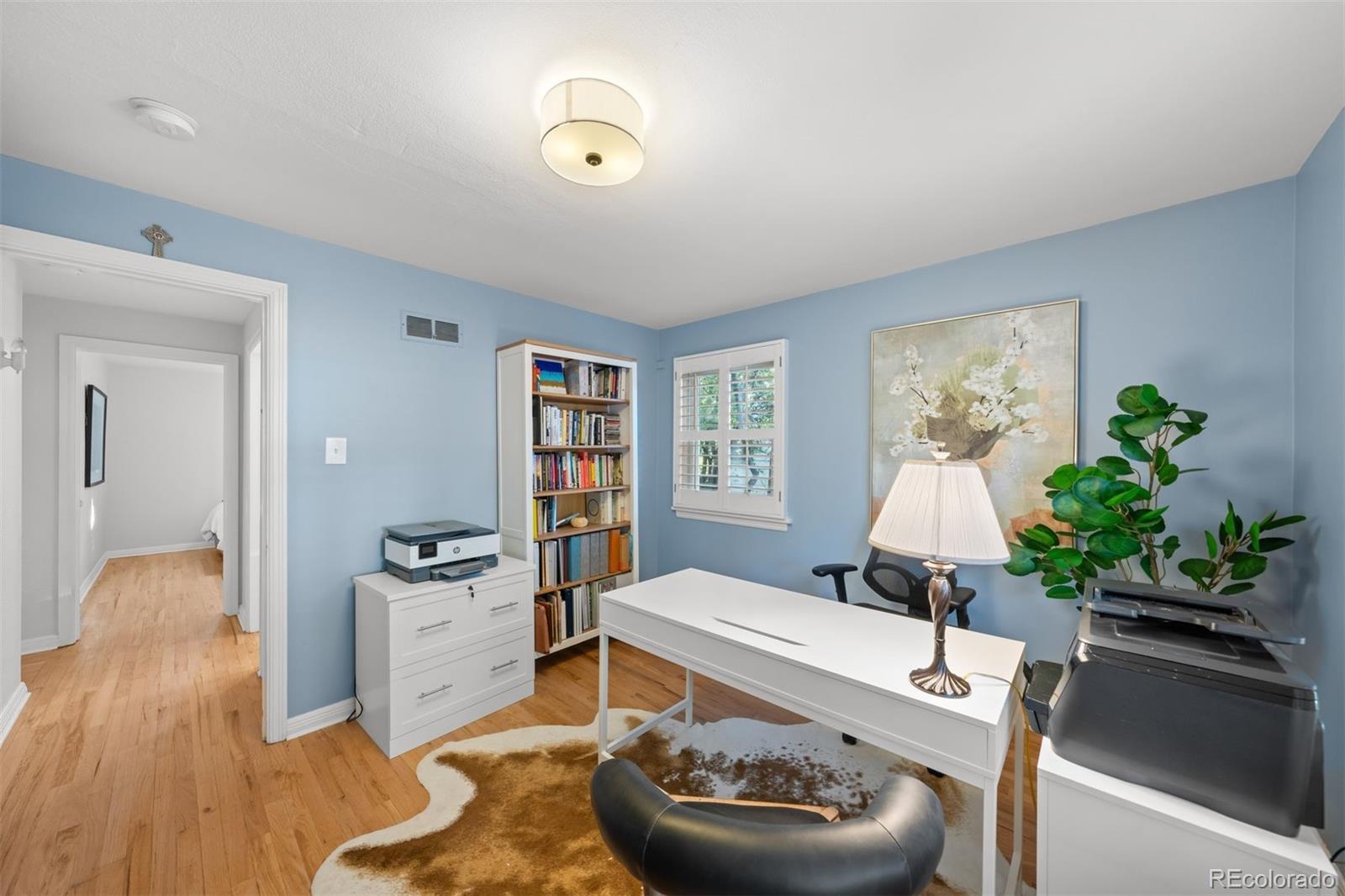 1050 E Amherst Avenue