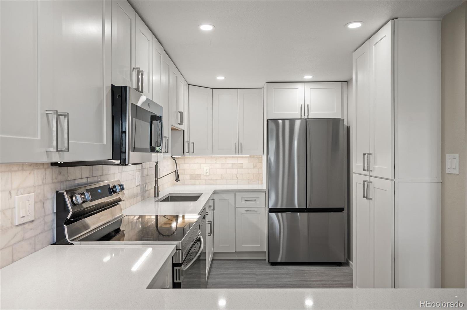 13800 E Marina Drive Unit: 210