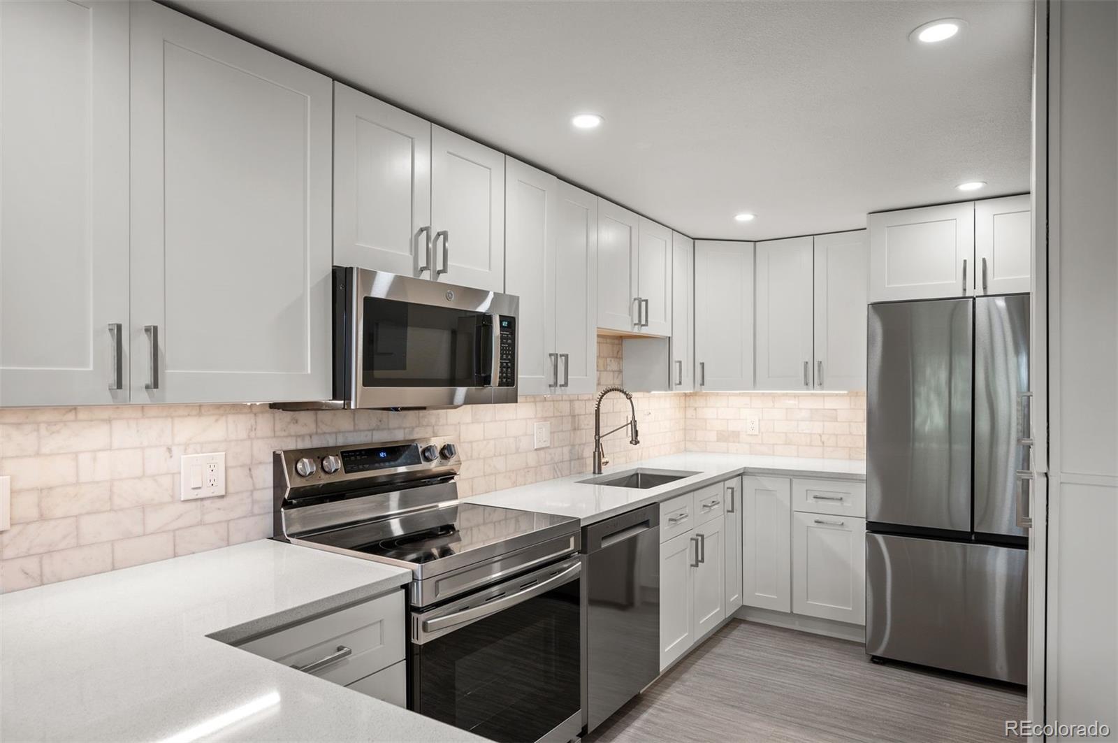 13800 E Marina Drive Unit: 210