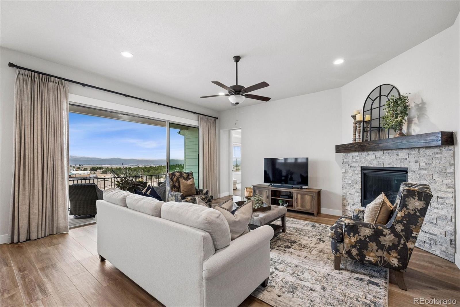 8749 S Quatar Street