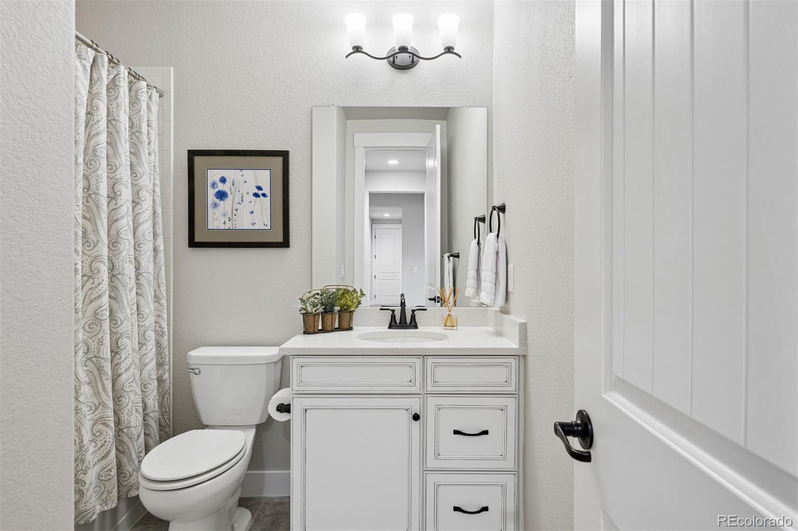 8749 S Quatar Street