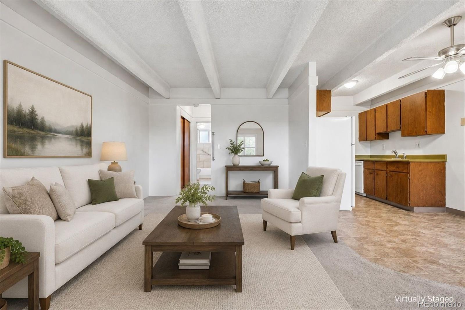 800 W Belleview Avenue Unit: 306