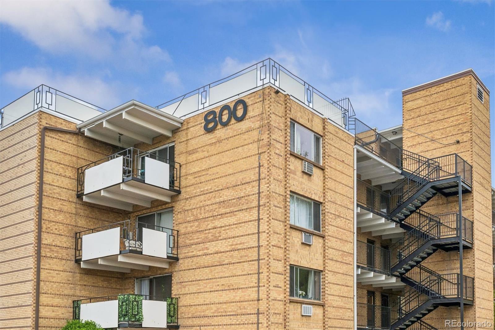 800 W Belleview Avenue Unit: 306