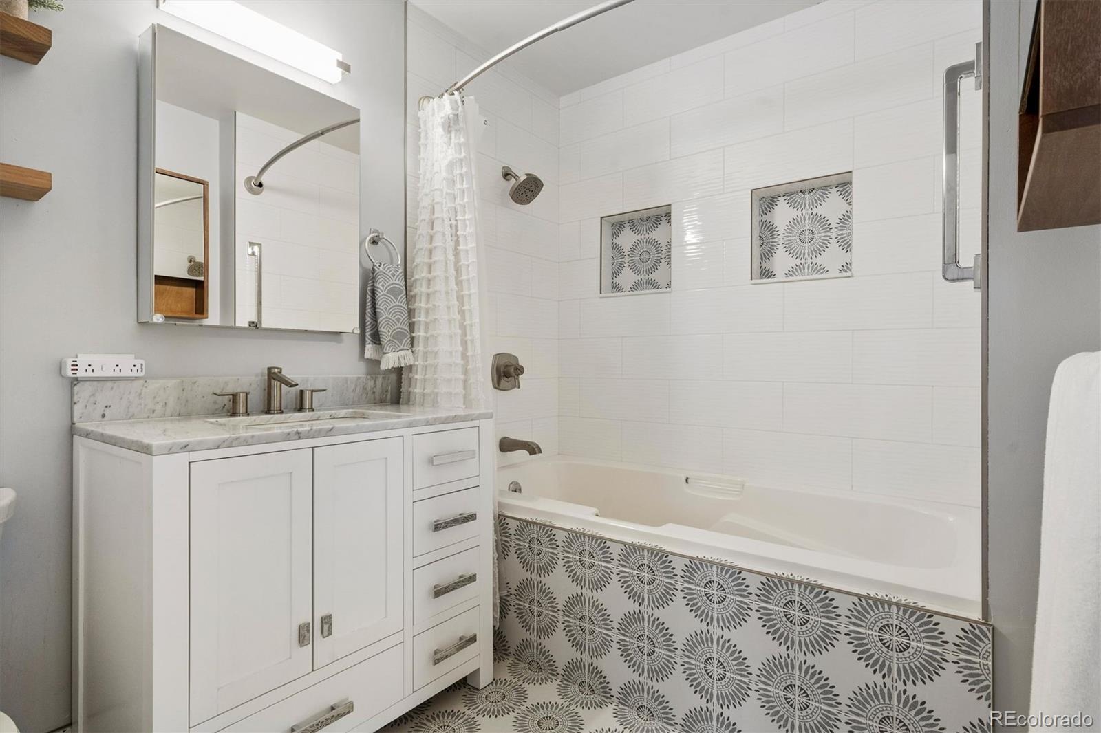 300 W 11th Avenue Unit: 10E