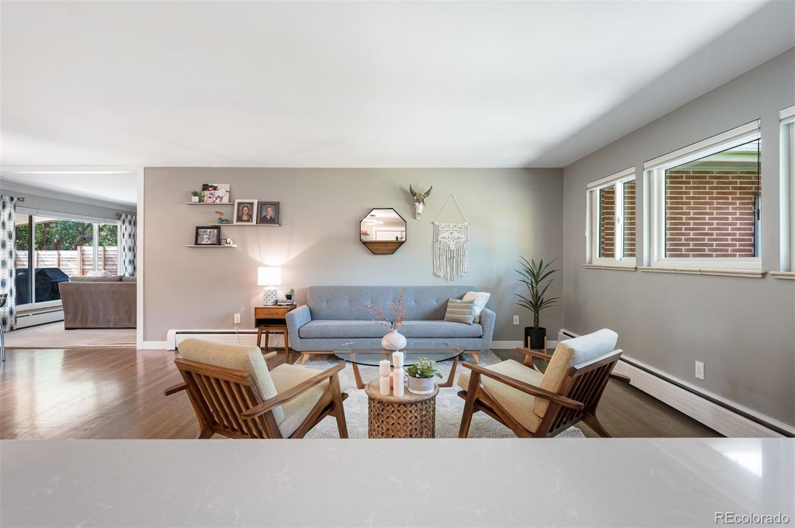 2471 S Jasmine Place