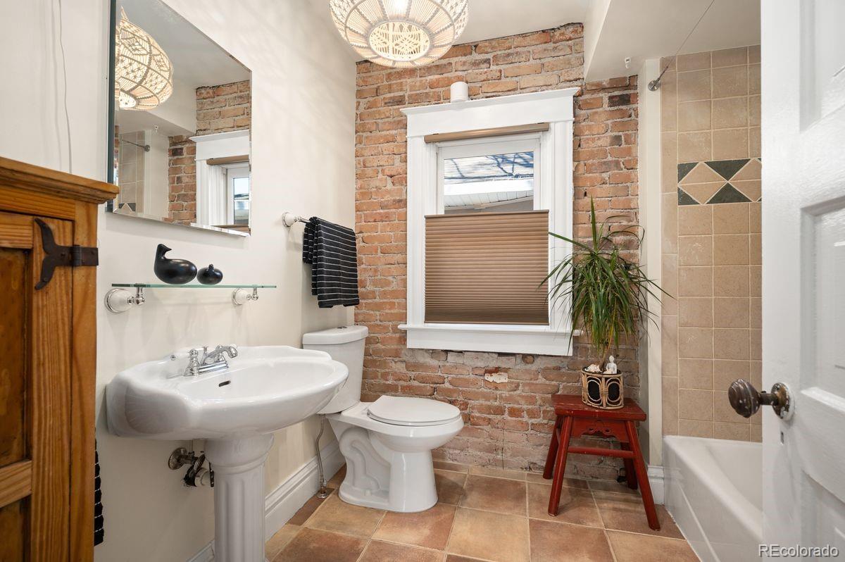 2230 N Cherry Street