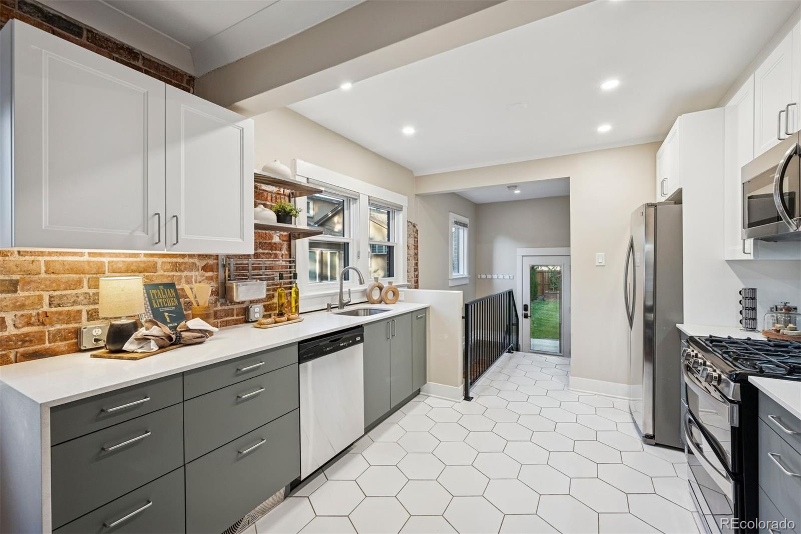 4446 Lowell Boulevard