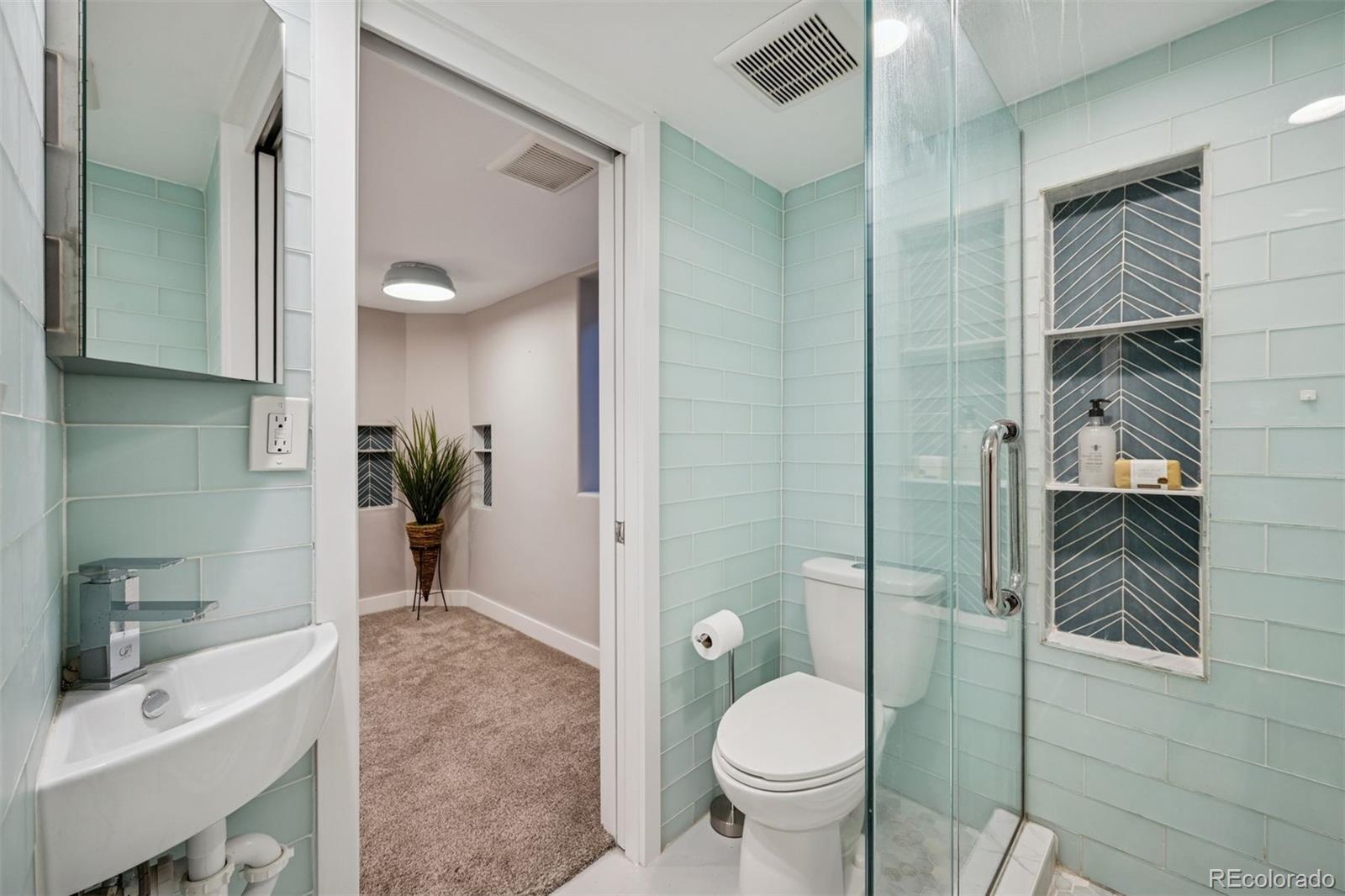 4446 Lowell Boulevard